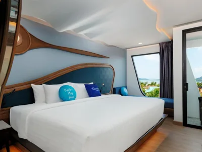 Camera Deluxe King con Vista Mare — The Oceanic Sportel Phuket